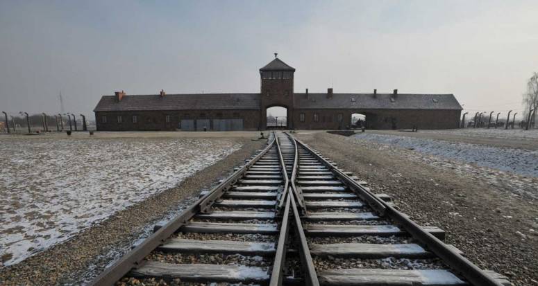 auschwitz-commemoration-2015