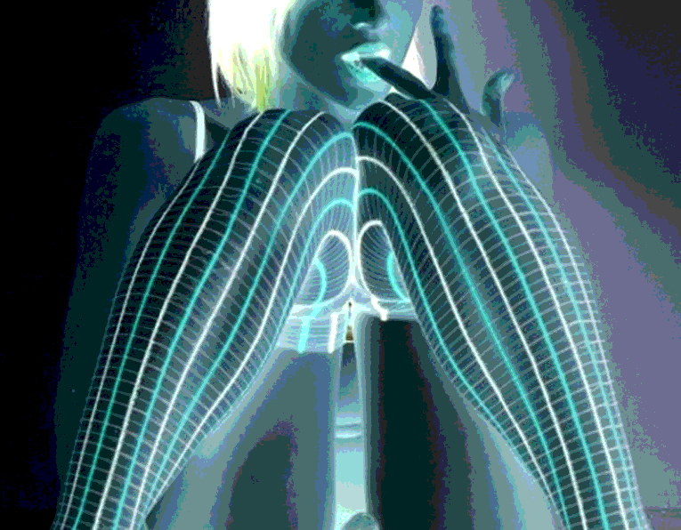 LF 4493 1b tg_ret adj blue ret bis xl x700-utg Poster8