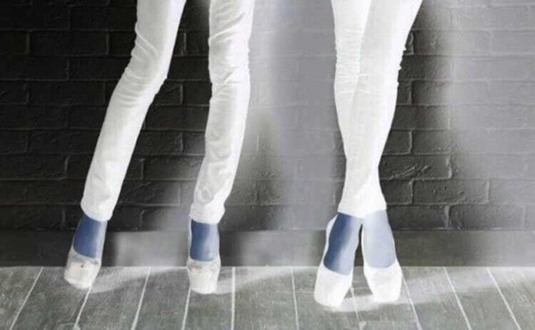 AL95 - lower half i dark blue HD 2x